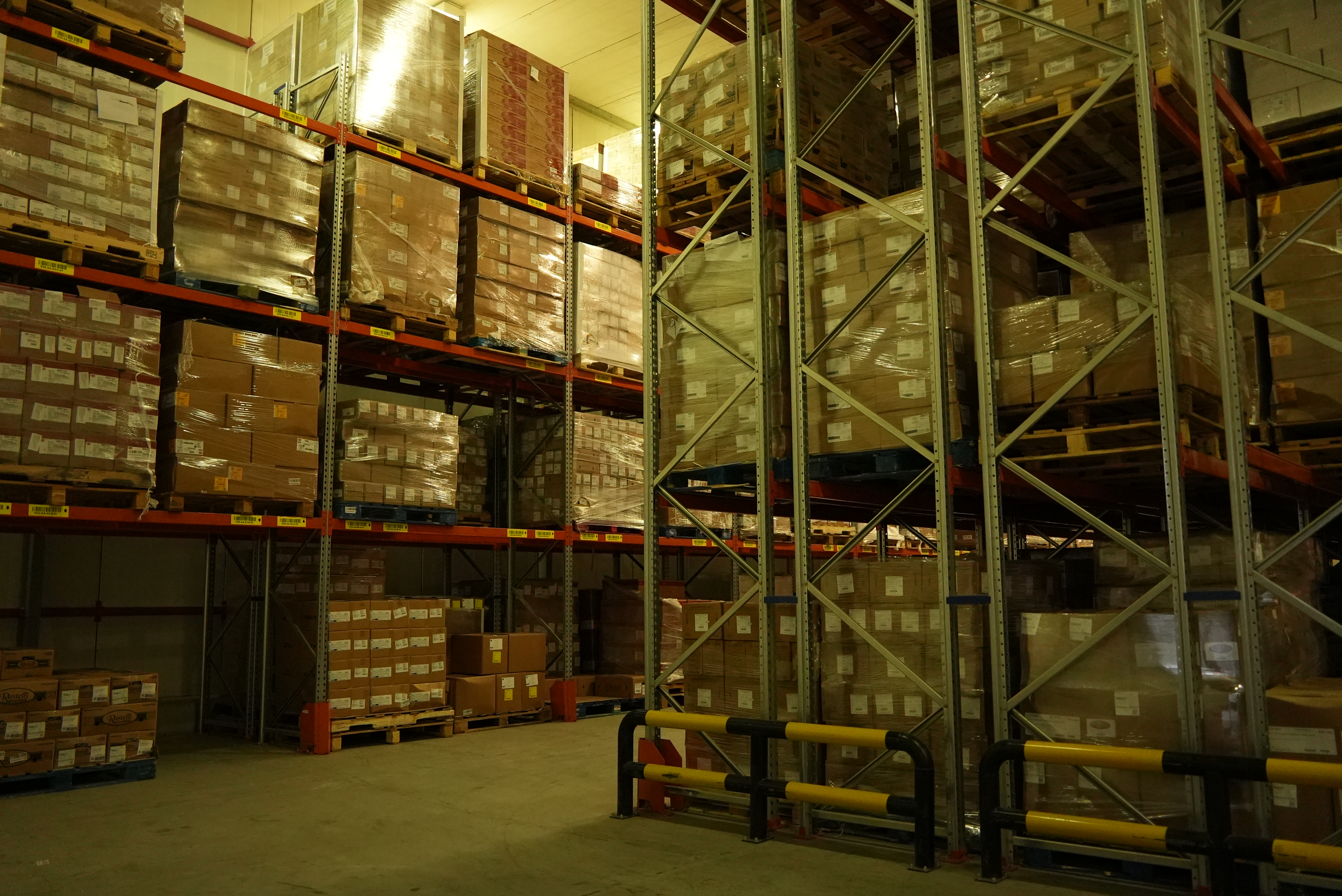 /img/services/refrigerated-storage-warehouse/DSC03129.JPG33