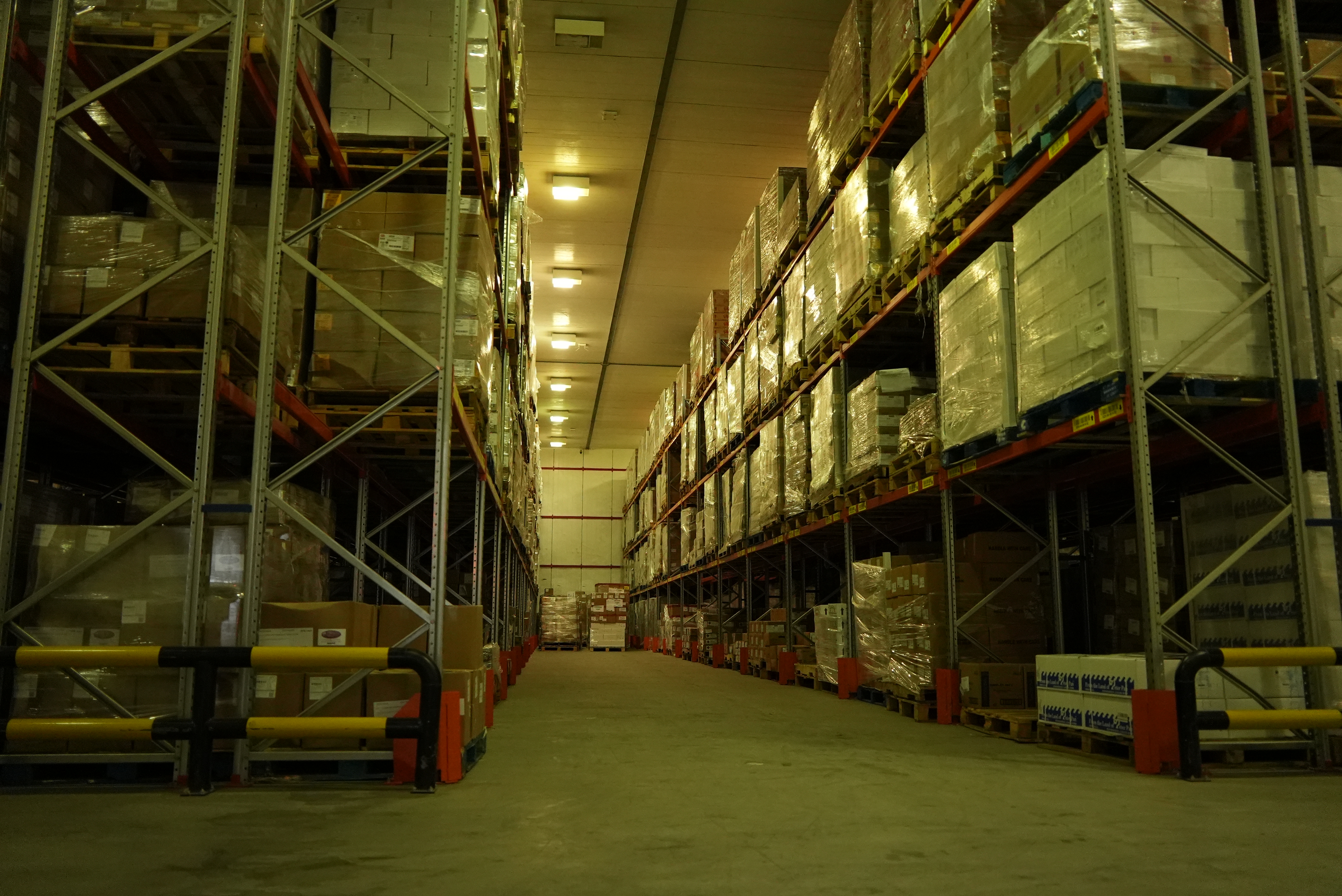 /img/services/refrigerated-storage-warehouse/DSC03135.JPG33